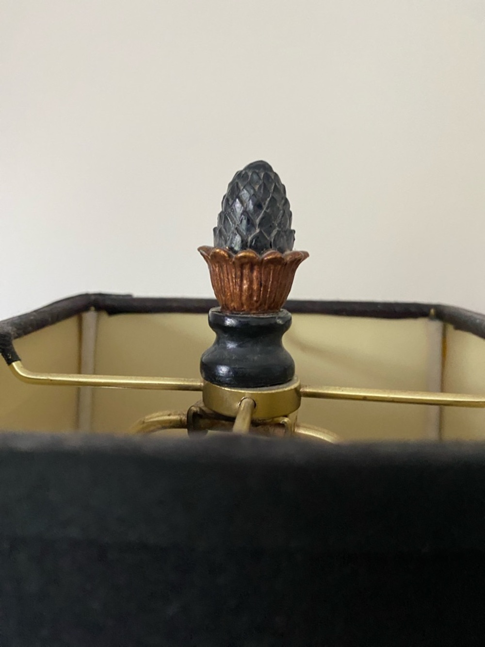 Vintage Server Table Lamp in Black and Brown • 22” high - Picture 4 of 7